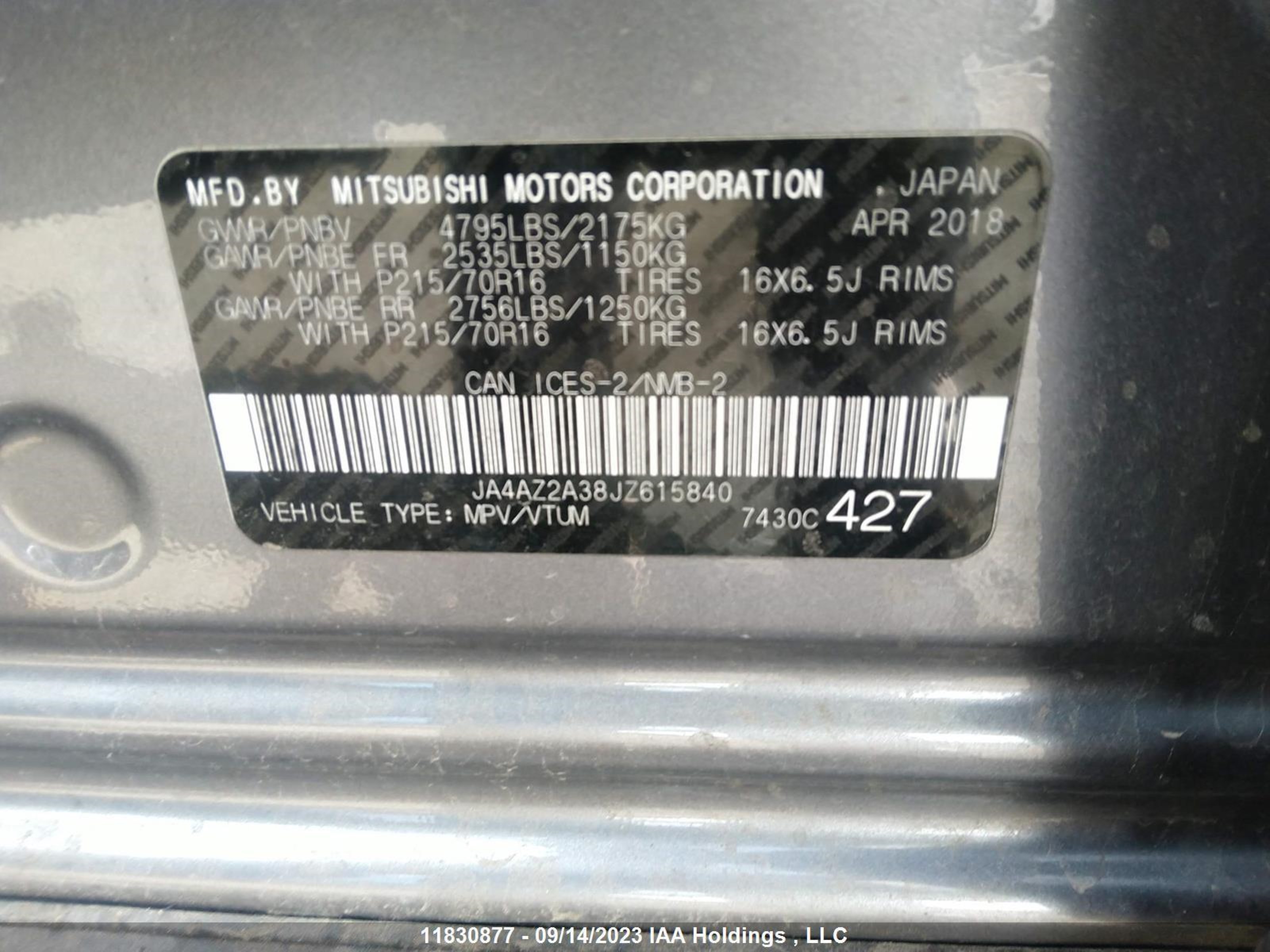 Photo 8 VIN: JA4AZ2A38JZ615840 - MITSUBISHI OUTLANDER 