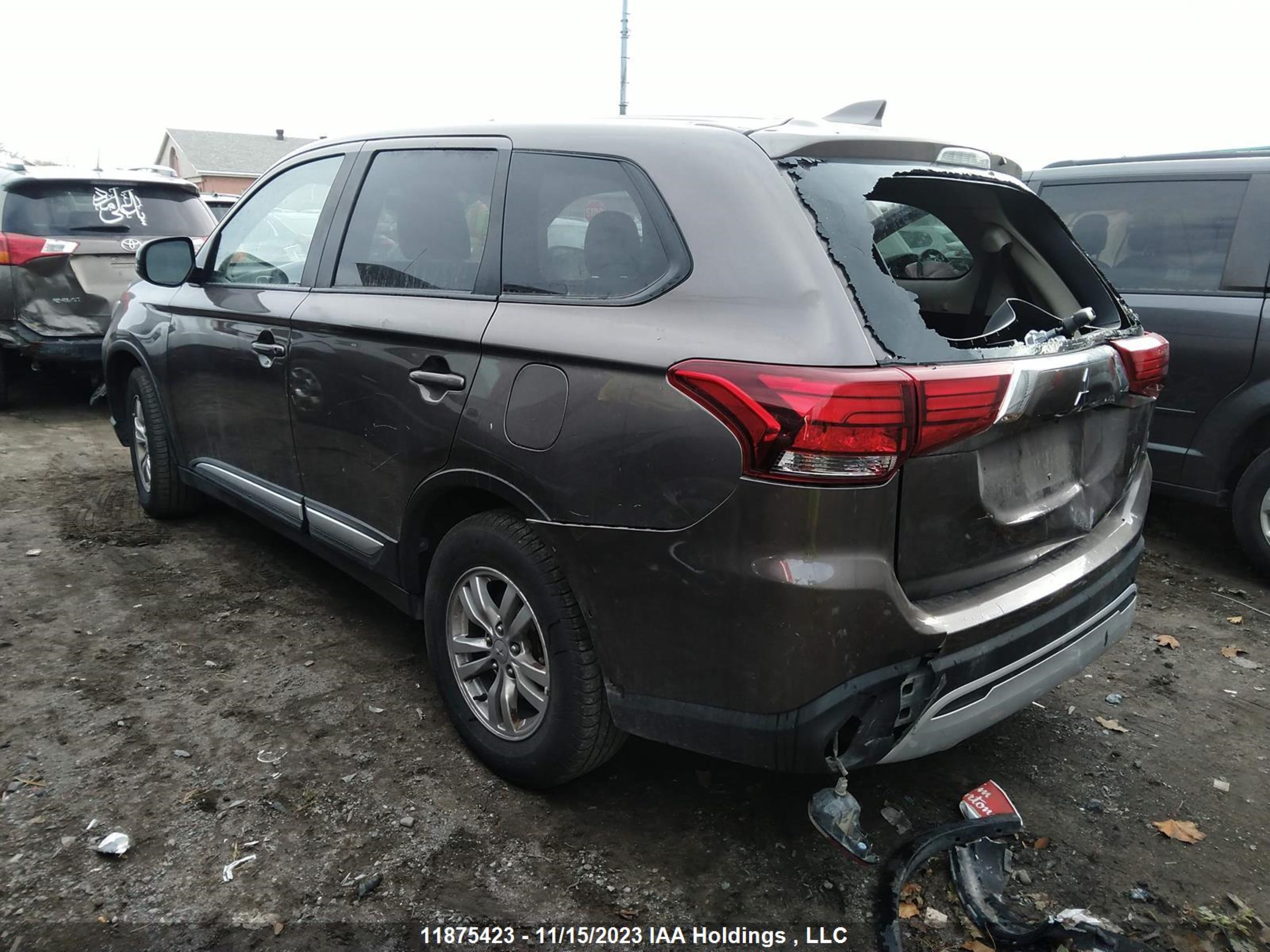 Photo 2 VIN: JA4AZ2A38LZ611726 - MITSUBISHI OUTLANDER 