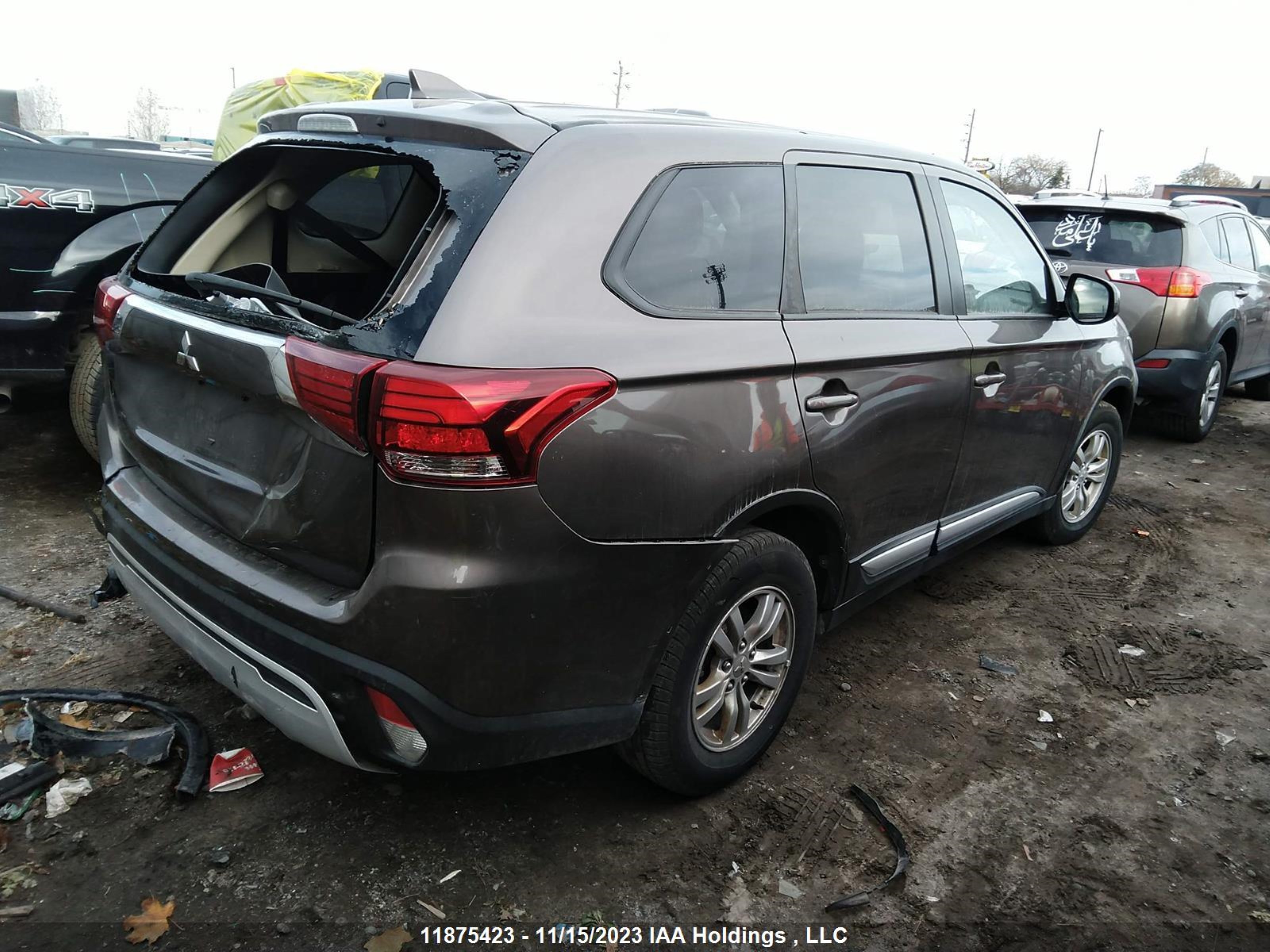 Photo 3 VIN: JA4AZ2A38LZ611726 - MITSUBISHI OUTLANDER 