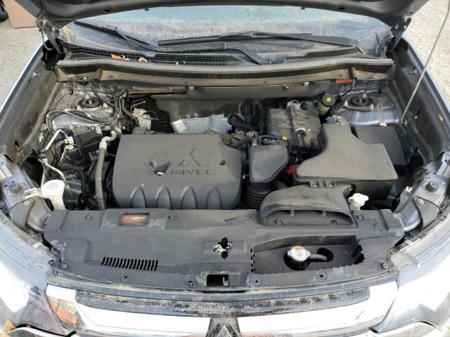 Photo 11 VIN: JA4AZ2A39JZ619248 - MITSUBISHI OUTLANDER 