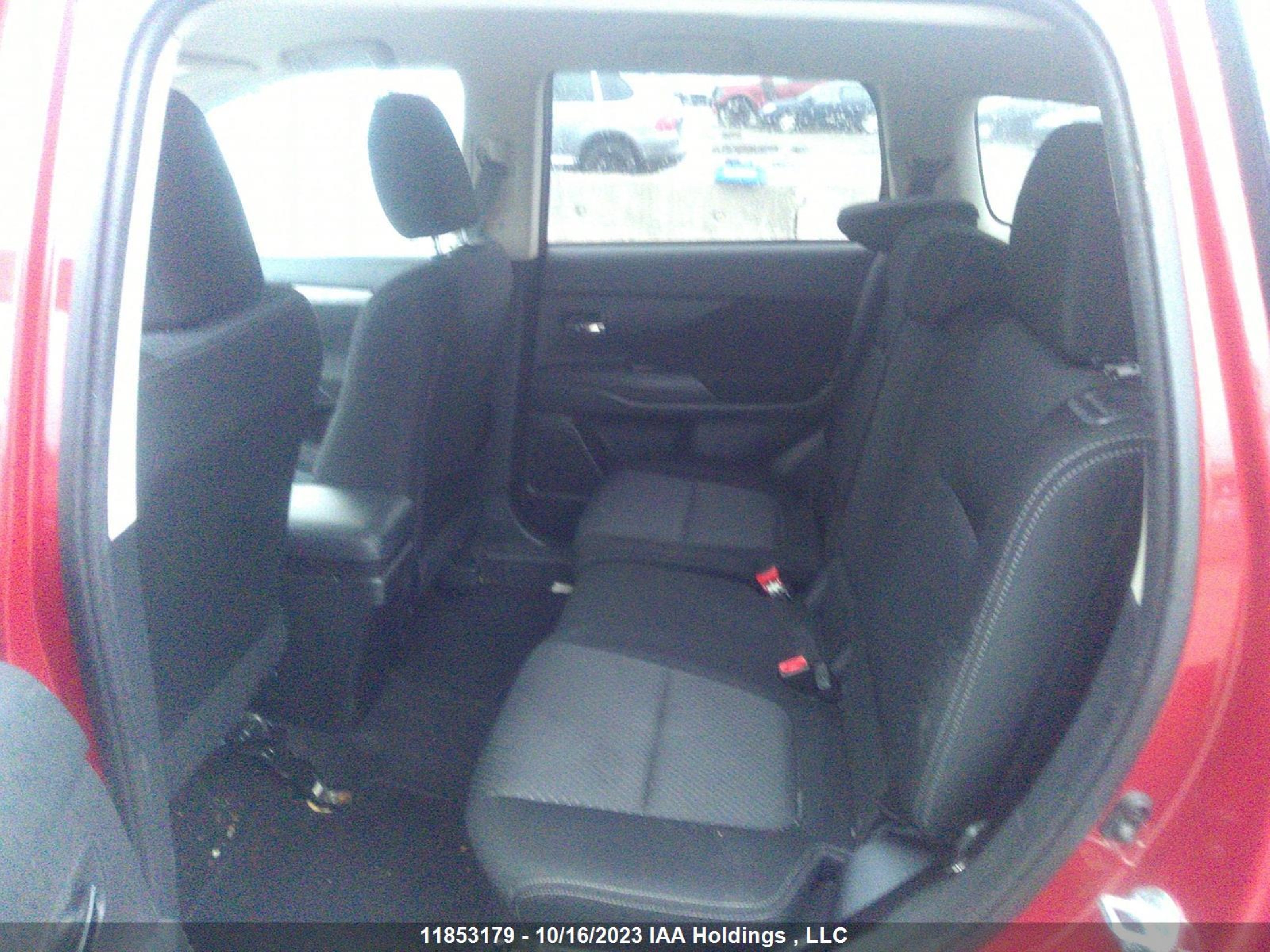 Photo 7 VIN: JA4AZ2A3XGZ606744 - MITSUBISHI OUTLANDER 