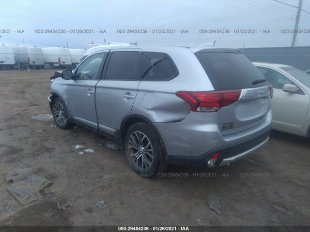 Photo 2 VIN: JA4AZ2A3XHZ022832 - MITSUBISHI OUTLANDER 