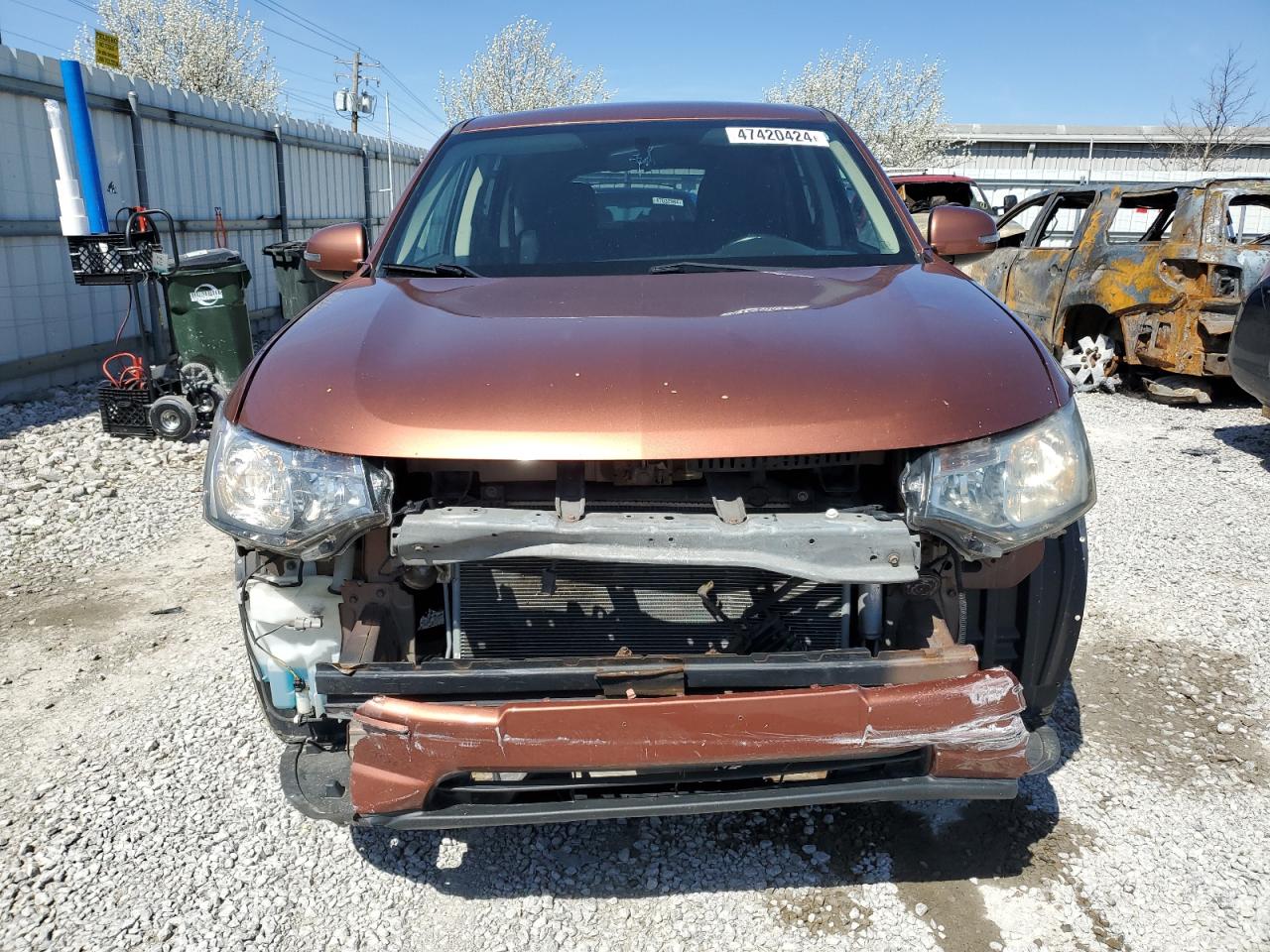 Photo 4 VIN: JA4AZ3A30EZ006527 - MITSUBISHI OUTLANDER 