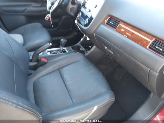 Photo 4 VIN: JA4AZ3A30FZ001054 - MITSUBISHI OUTLANDER 