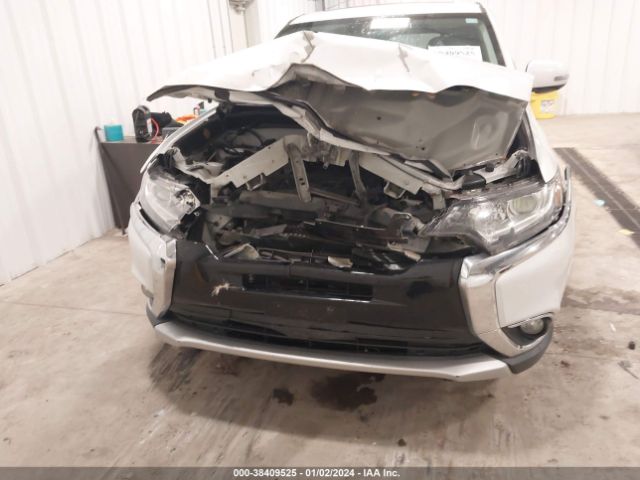 Photo 5 VIN: JA4AZ3A30HZ042643 - MITSUBISHI OUTLANDER 