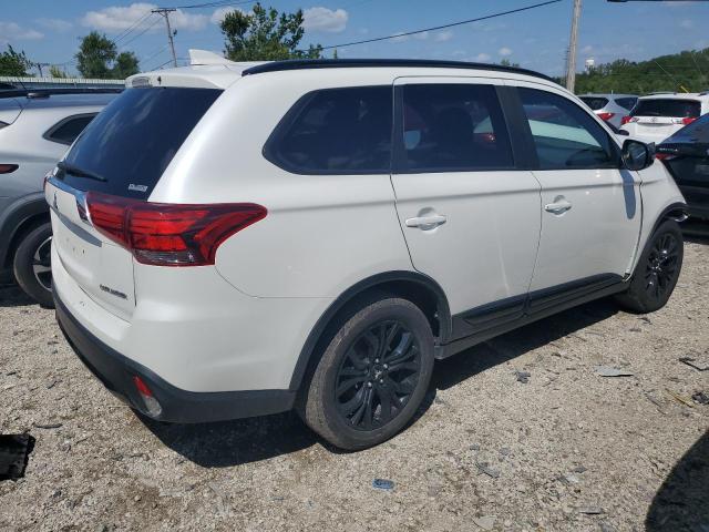 Photo 2 VIN: JA4AZ3A30JZ023919 - MITSUBISHI OUTLANDER 