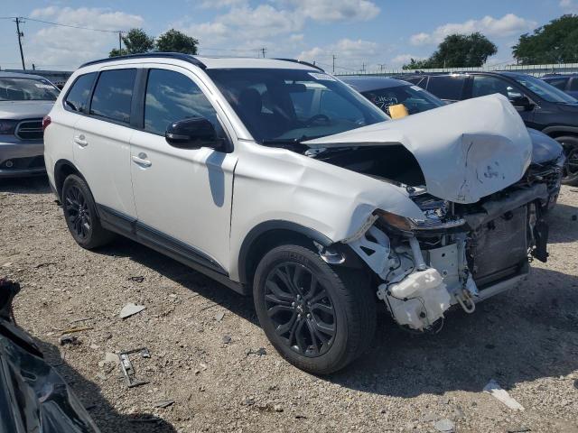 Photo 3 VIN: JA4AZ3A30JZ023919 - MITSUBISHI OUTLANDER 