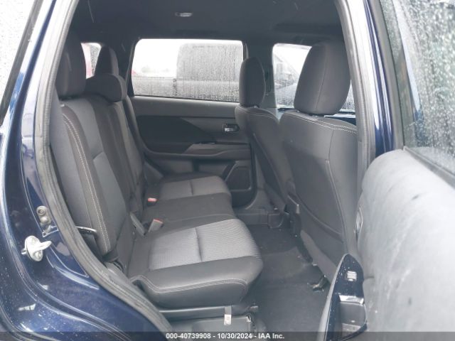 Photo 7 VIN: JA4AZ3A30JZ031700 - MITSUBISHI OUTLANDER 