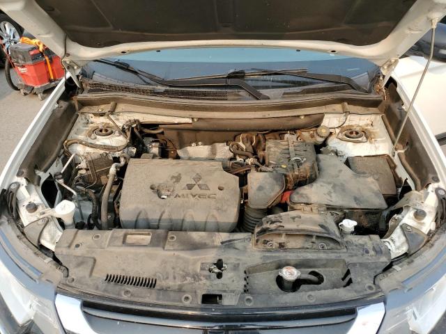 Photo 10 VIN: JA4AZ3A30JZ045449 - MITSUBISHI OUTLANDER 