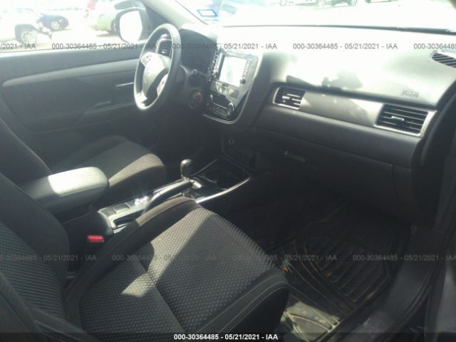 Photo 4 VIN: JA4AZ3A30JZ053972 - MITSUBISHI OUTLANDER 