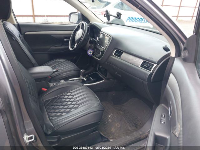 Photo 4 VIN: JA4AZ3A30JZ054636 - MITSUBISHI OUTLANDER 