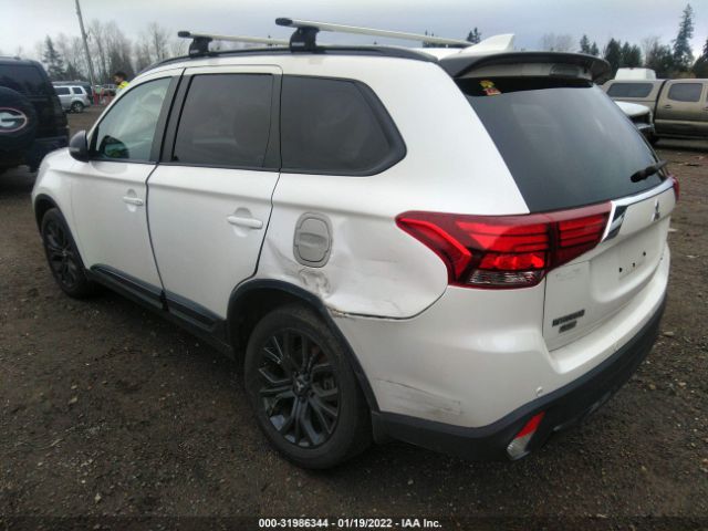 Photo 2 VIN: JA4AZ3A30JZ064924 - MITSUBISHI OUTLANDER 