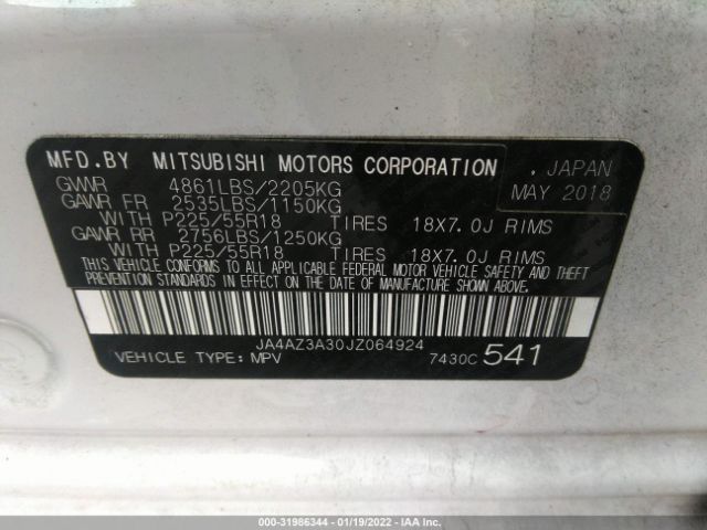 Photo 8 VIN: JA4AZ3A30JZ064924 - MITSUBISHI OUTLANDER 