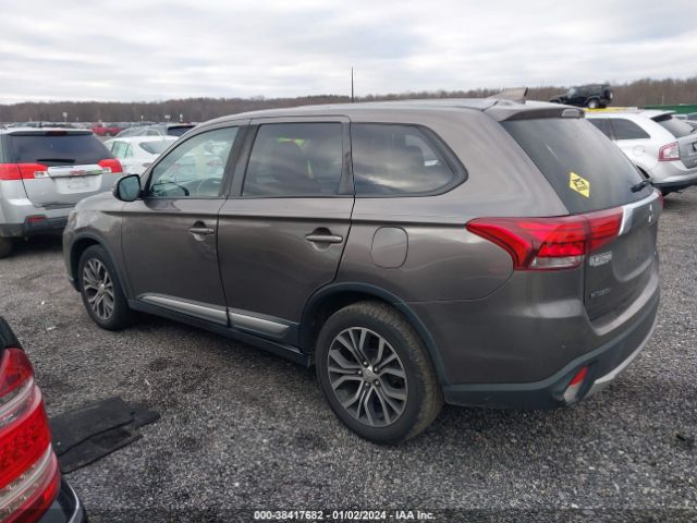 Photo 2 VIN: JA4AZ3A30JZ066799 - MITSUBISHI OUTLANDER 