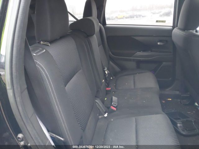 Photo 7 VIN: JA4AZ3A30JZ069363 - MITSUBISHI OUTLANDER 