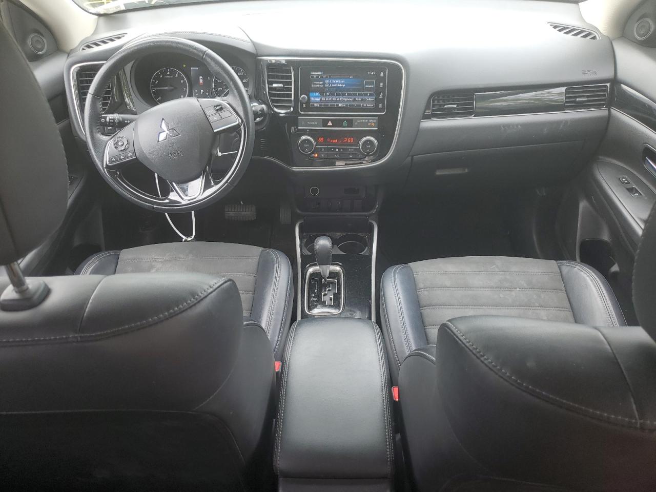 Photo 7 VIN: JA4AZ3A30KJ001712 - MITSUBISHI OUTLANDER 