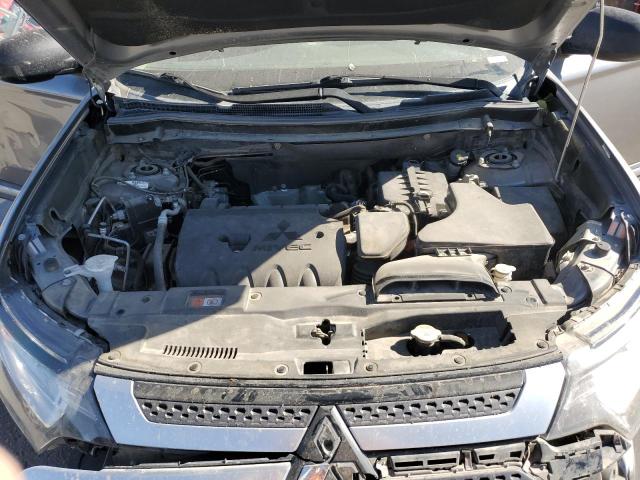 Photo 11 VIN: JA4AZ3A30KZ012811 - MITSUBISHI OUTLANDER 