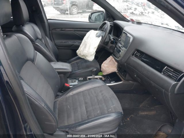 Photo 4 VIN: JA4AZ3A30KZ031195 - MITSUBISHI OUTLANDER 