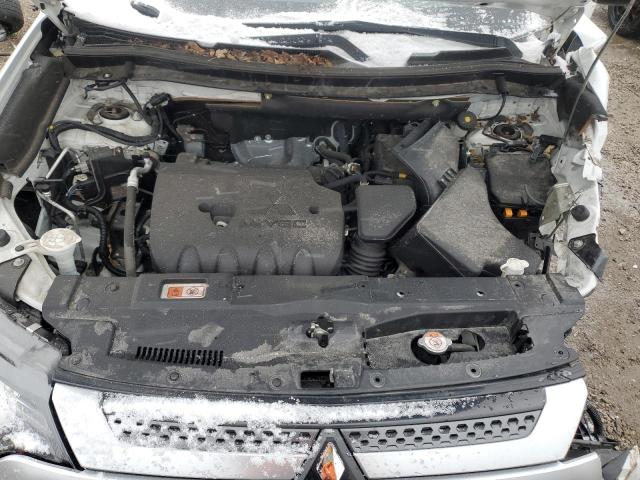 Photo 11 VIN: JA4AZ3A30LZ048452 - MITSUBISHI OUTLANDER 