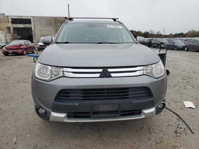 Photo 4 VIN: JA4AZ3A31FZ008322 - MITSUBISHI OUTLANDER 