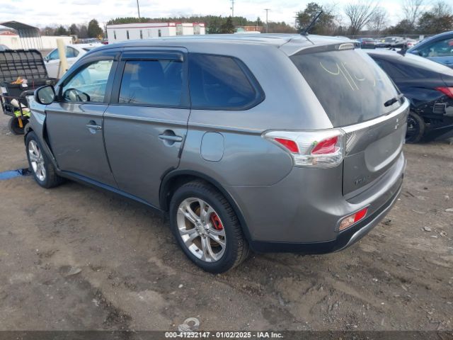 Photo 2 VIN: JA4AZ3A31FZ011947 - MITSUBISHI OUTLANDER 