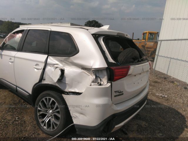 Photo 5 VIN: JA4AZ3A31HZ045258 - MITSUBISHI OUTLANDER 