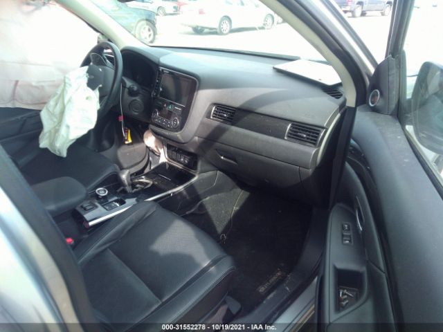 Photo 4 VIN: JA4AZ3A31JJ000289 - MITSUBISHI OUTLANDER 