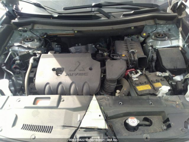 Photo 9 VIN: JA4AZ3A31JJ000289 - MITSUBISHI OUTLANDER 