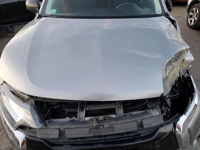 Photo 10 VIN: JA4AZ3A31JJ001944 - MITSUBISHI OUTLANDER 