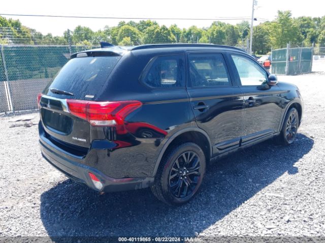 Photo 3 VIN: JA4AZ3A31JZ027557 - MITSUBISHI OUTLANDER 