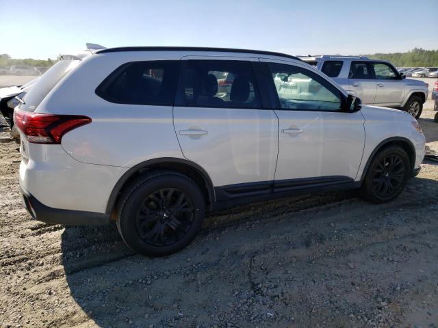 Photo 2 VIN: JA4AZ3A31JZ036405 - MITSUBISHI OUTLANDER 