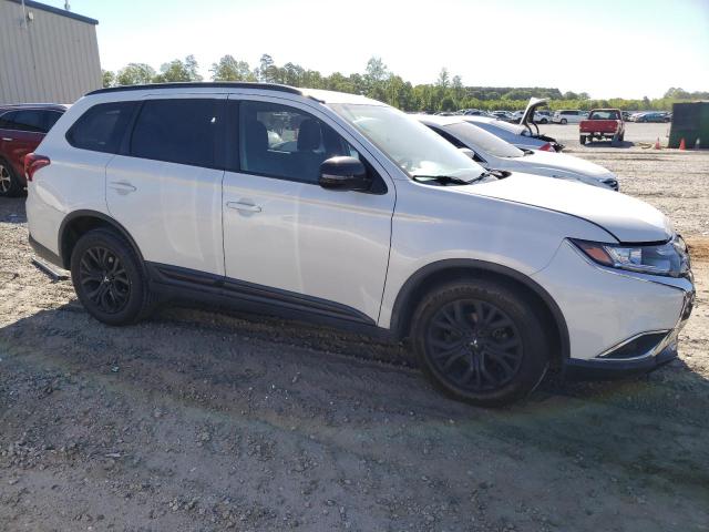 Photo 3 VIN: JA4AZ3A31JZ036405 - MITSUBISHI OUTLANDER 