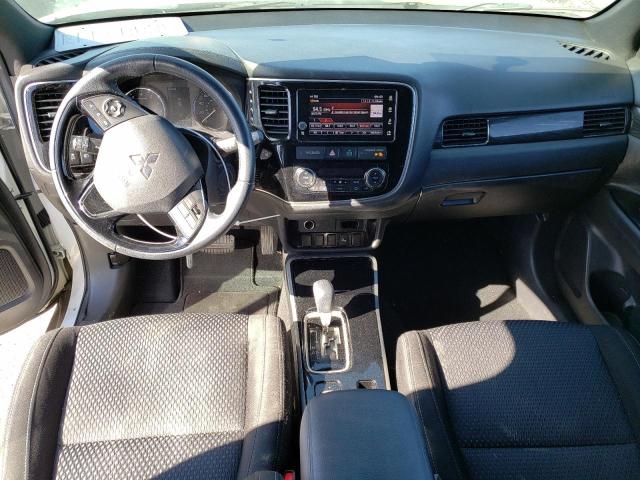 Photo 7 VIN: JA4AZ3A31JZ036405 - MITSUBISHI OUTLANDER 