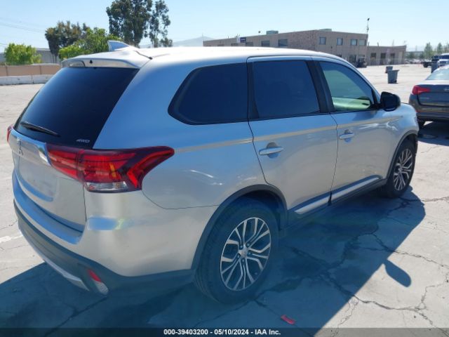 Photo 3 VIN: JA4AZ3A31JZ058288 - MITSUBISHI OUTLANDER 