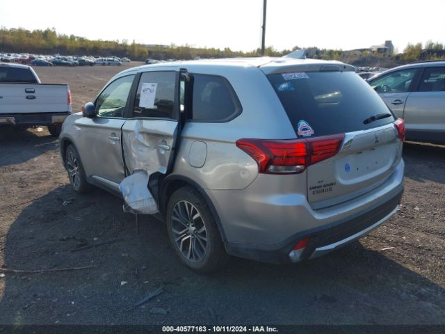 Photo 2 VIN: JA4AZ3A31JZ061501 - MITSUBISHI OUTLANDER 