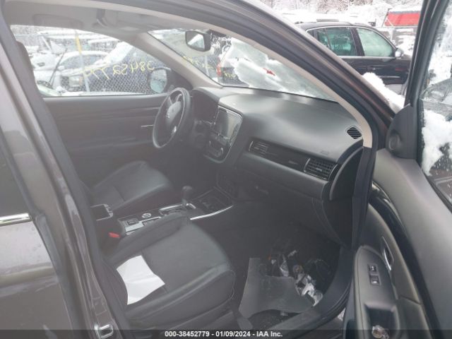 Photo 4 VIN: JA4AZ3A31JZ070697 - MITSUBISHI OUTLANDER 