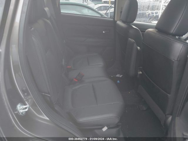 Photo 7 VIN: JA4AZ3A31JZ070697 - MITSUBISHI OUTLANDER 