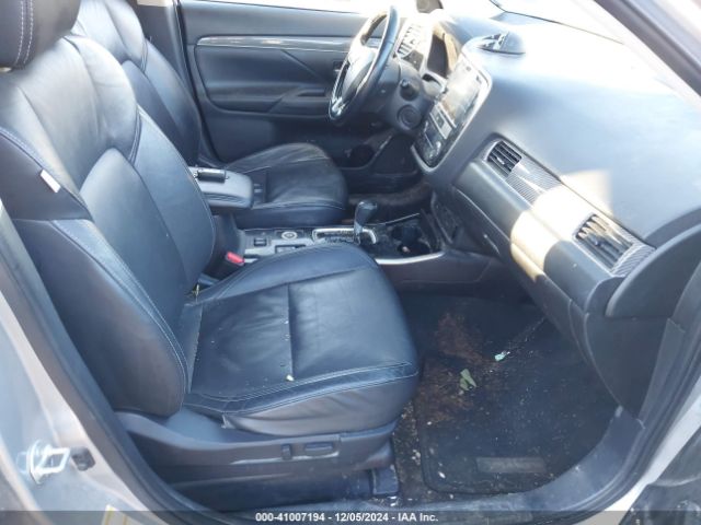 Photo 4 VIN: JA4AZ3A31KZ034686 - MITSUBISHI OUTLANDER 