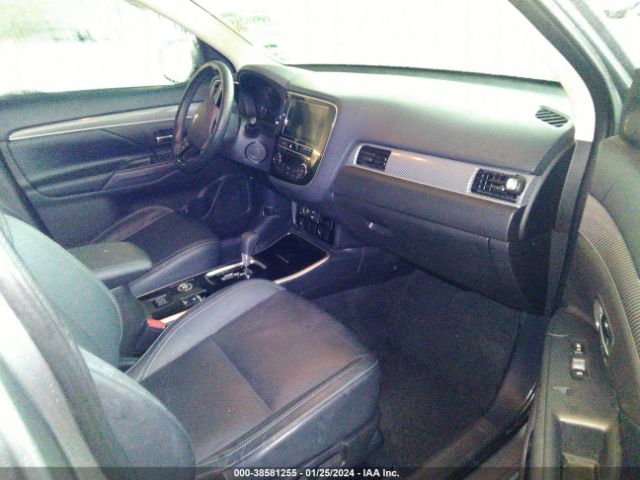 Photo 4 VIN: JA4AZ3A31KZ041525 - MITSUBISHI OUTLANDER 