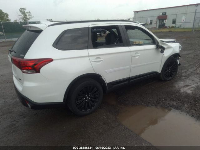 Photo 3 VIN: JA4AZ3A31LZ013211 - MITSUBISHI OUTLANDER 