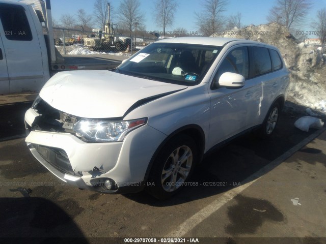 Photo 1 VIN: JA4AZ3A32FZ003386 - MITSUBISHI OUTLANDER 