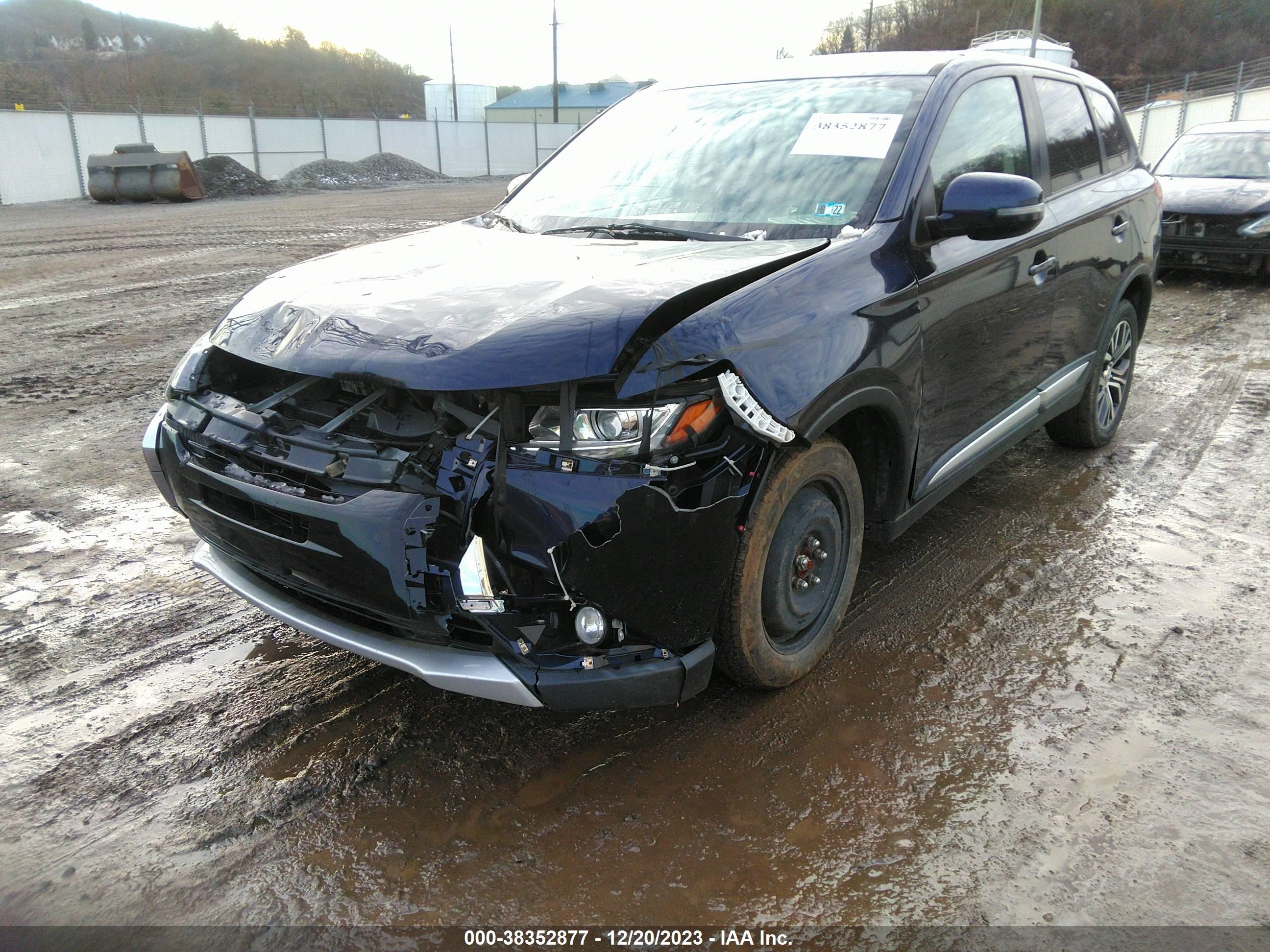 Photo 5 VIN: JA4AZ3A32HZ066359 - MITSUBISHI OUTLANDER 