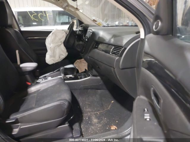 Photo 4 VIN: JA4AZ3A32JJ000298 - MITSUBISHI OUTLANDER 