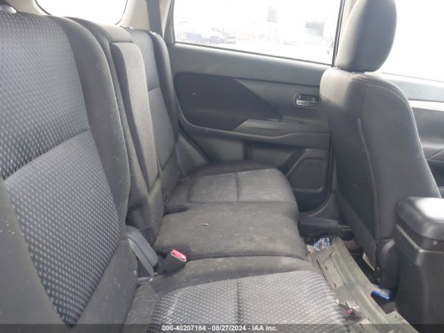 Photo 7 VIN: JA4AZ3A32JJ002469 - MITSUBISHI OUTLANDER 