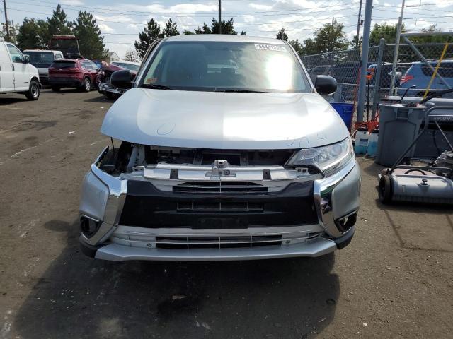 Photo 4 VIN: JA4AZ3A32JJ003704 - MITSUBISHI OUTLANDER 