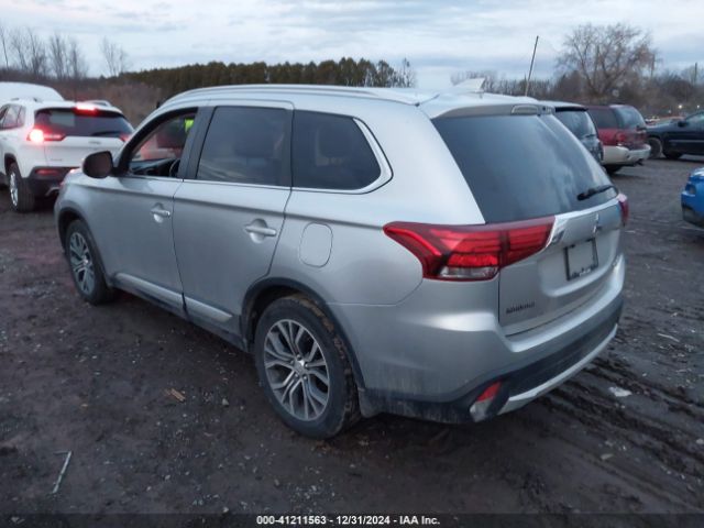 Photo 2 VIN: JA4AZ3A32JZ020973 - MITSUBISHI OUTLANDER 