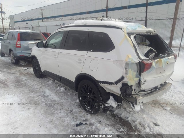 Photo 2 VIN: JA4AZ3A32JZ021685 - MITSUBISHI OUTLANDER 