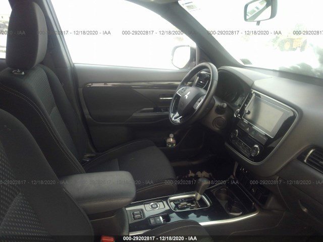 Photo 4 VIN: JA4AZ3A32JZ021685 - MITSUBISHI OUTLANDER 