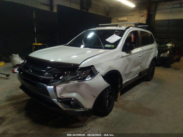 Photo 1 VIN: JA4AZ3A32JZ033397 - MITSUBISHI OUTLANDER 