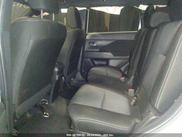 Photo 7 VIN: JA4AZ3A32JZ033397 - MITSUBISHI OUTLANDER 